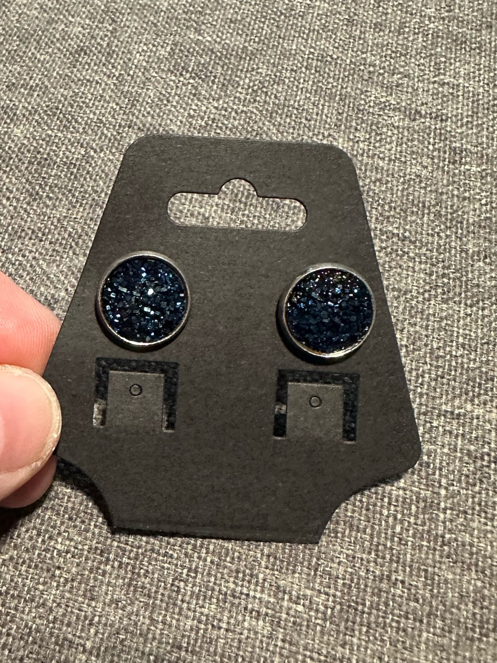Blue Druzy Stud Earrings New‎